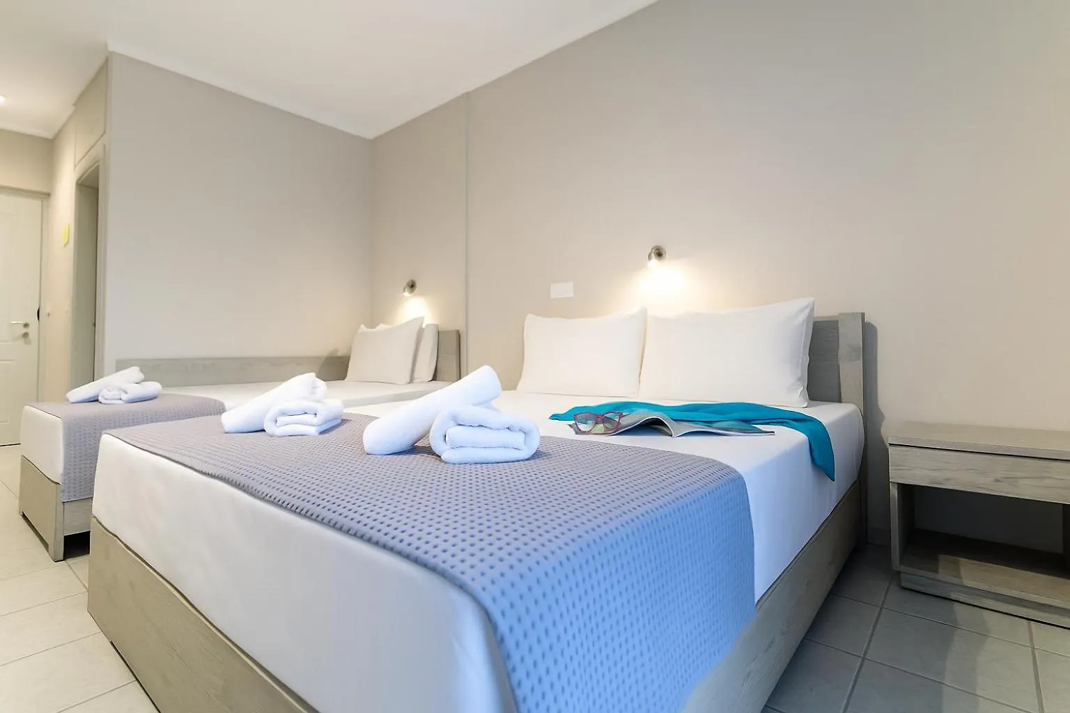Samel Hotel Σίβηρη