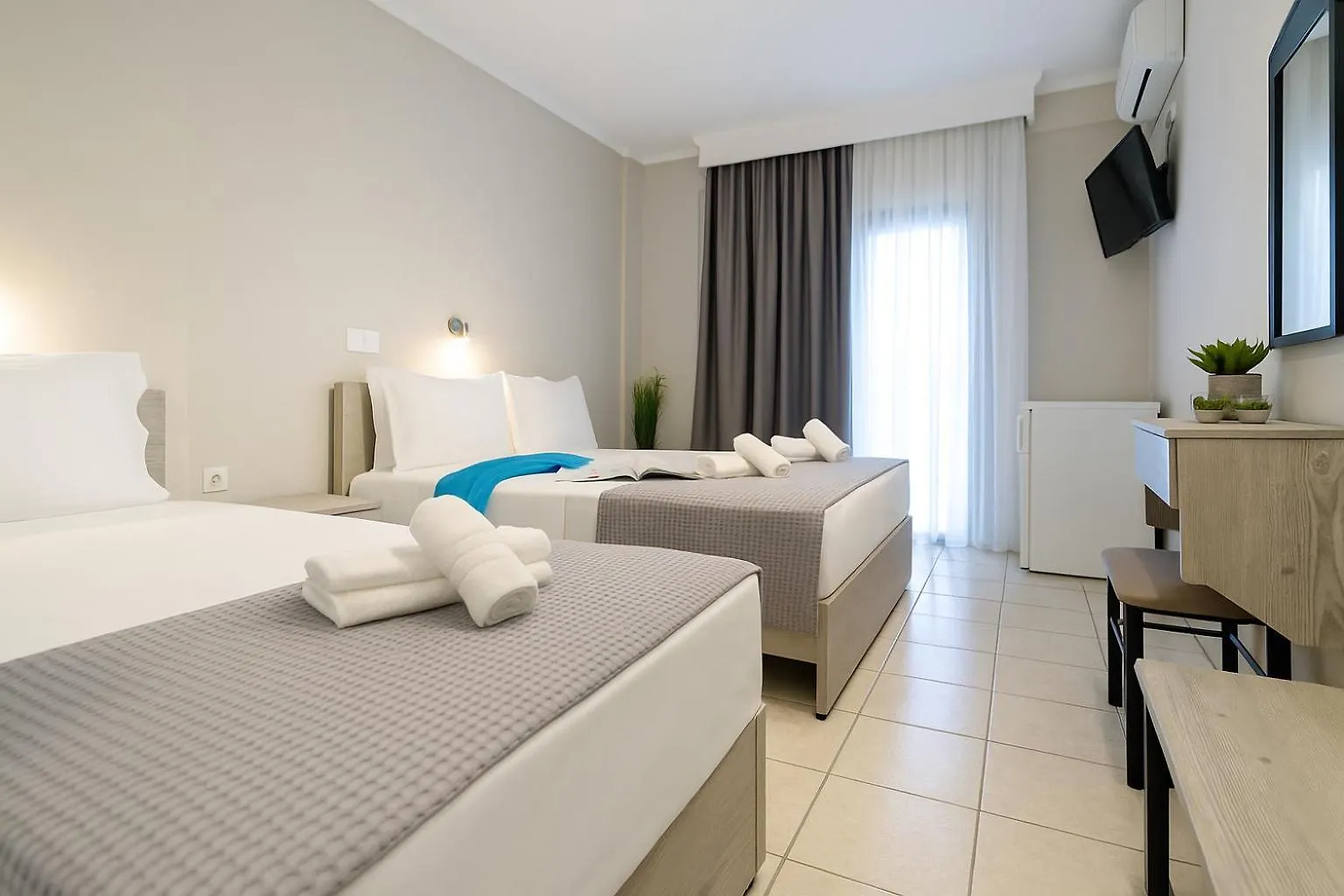 Samel Hotel Σίβηρη 3*,