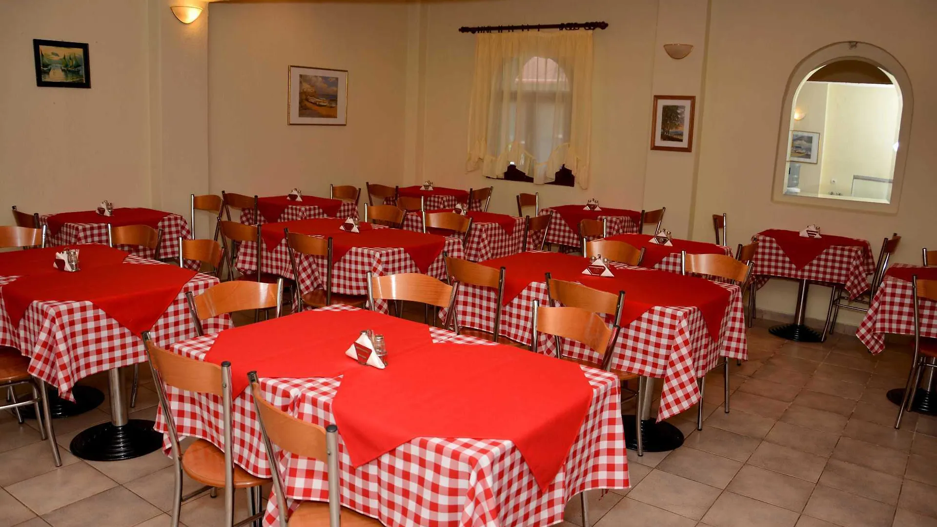 Samel Hotel سيفيري