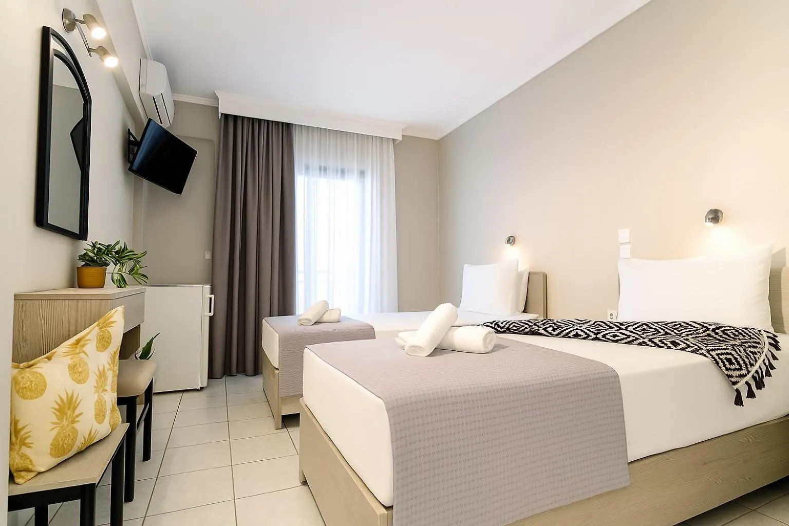 Samel Hotel Siviri