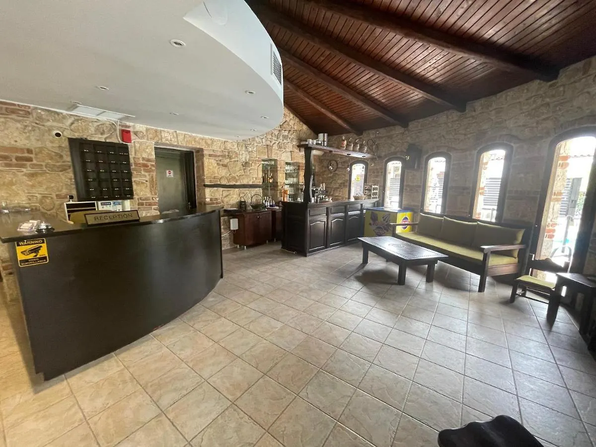 Samel Hotel Siviri Grecja