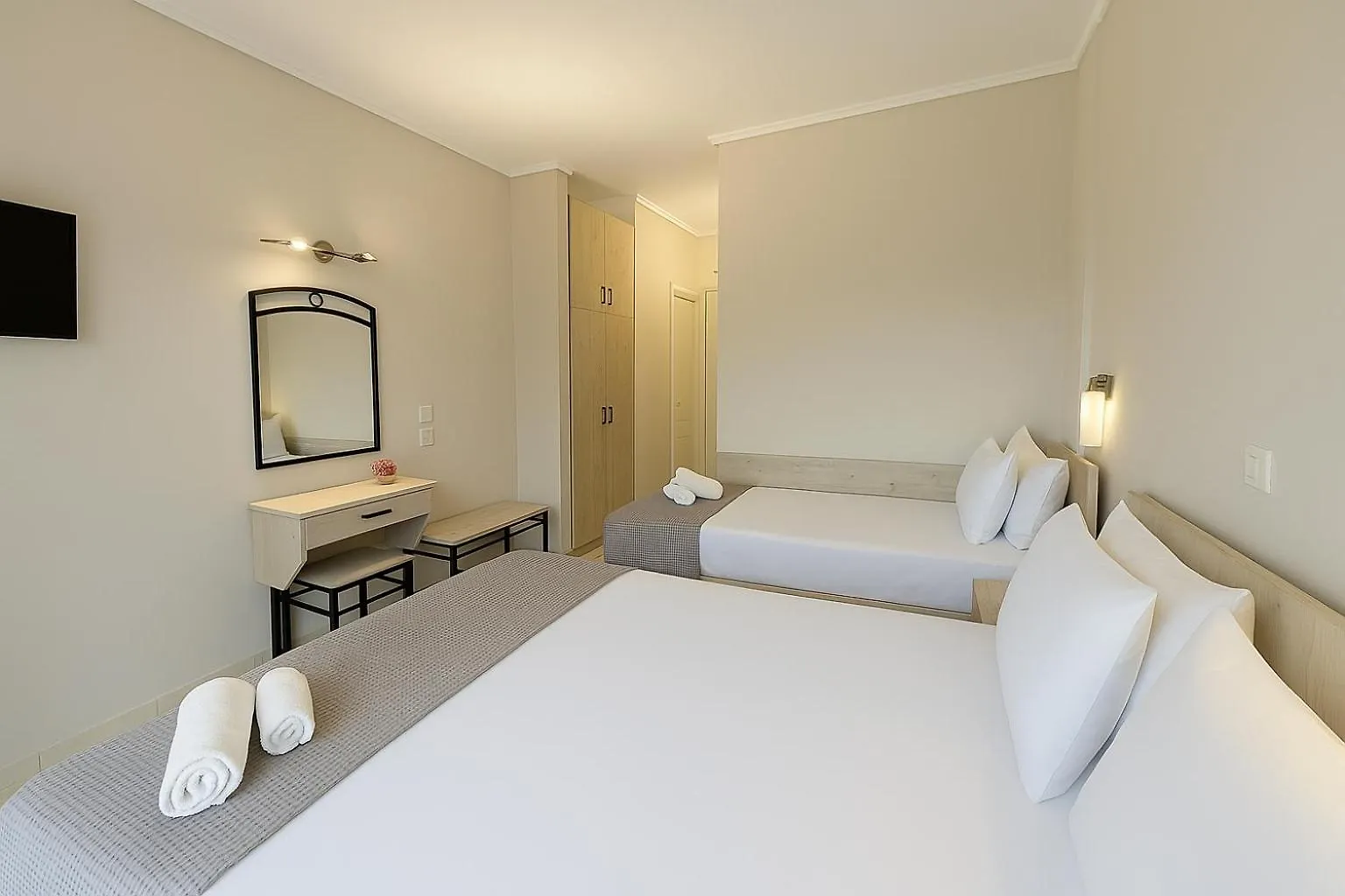Samel Hotel Siviri 3*,