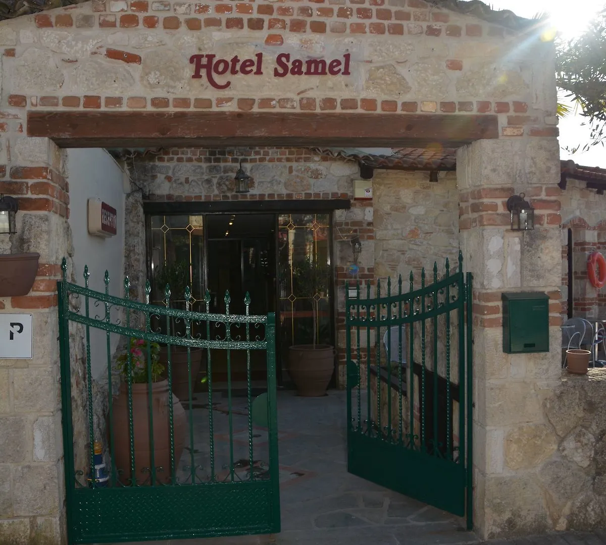 Samel Hotel Siviri